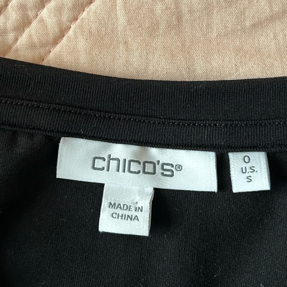EUC Chicos Top(size Small) - Picture 9 of 10